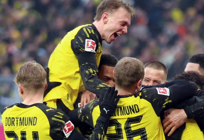 多特蒙德力克奥格斯堡缩小与拜仁差距 争冠希望