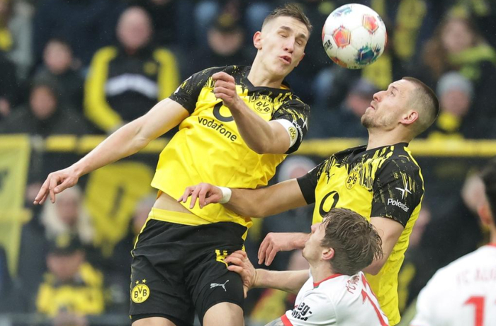 多特蒙德力克奥格斯堡缩小与拜仁差距 争冠希望