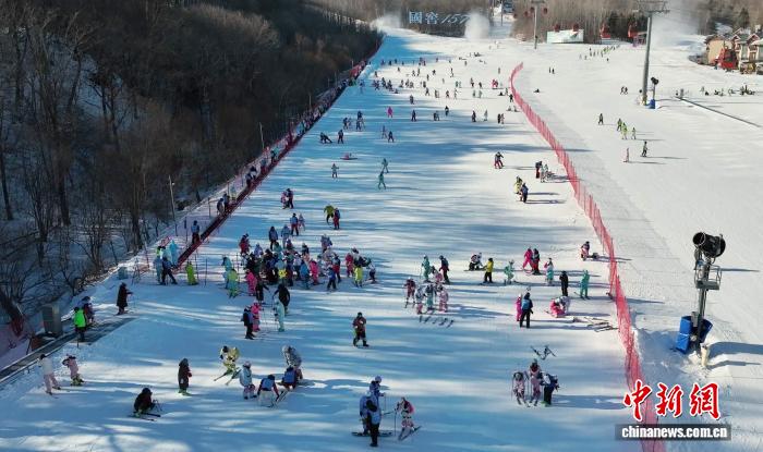 第二十三届亚布力滑雪节开幕 雪季将举办40余场