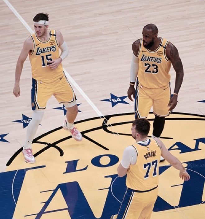 湖人收官战力拼西部前三 肯纳德神射成关键