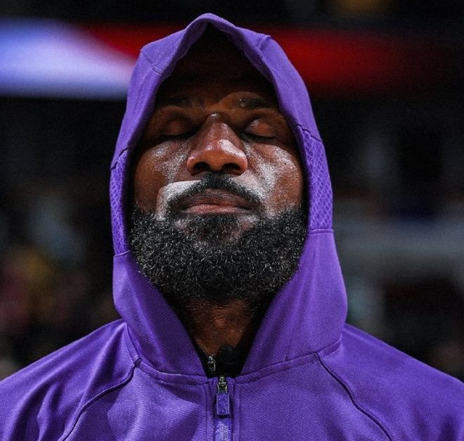 湖人收官战力拼西部前三 肯纳德神射成关键