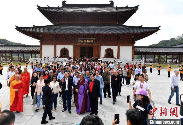 首届世界南少林咏春拳大赛在福清南少林寺启幕